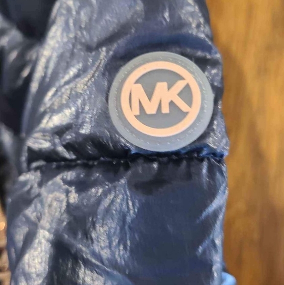 Michael Kors snowsuit girls 0 to 6 months.  Great Condition - Picture 5 of 6